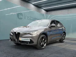 Grün Gebraucht 2022 Alfa Romeo Stelvio Veloce SUV | 75.000 €