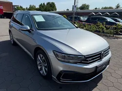 Pyritsilber metallic Gebraucht 2020 VW Passat GTE Kombi | 21.990 € (Fairer Preis)