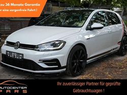 Weiß Gebraucht 2018 VW Golf VII Highline Limousine | 17.990 €