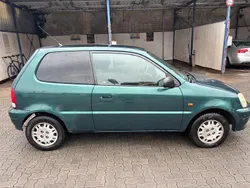 Grün Gebraucht 2001 Honda Logo Kleinwagen | 1.260 € (Fairer Preis)