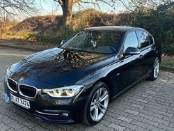 Schwarz Gebraucht 2017 BMW 318 Sport Line Limousine | 15.700 € (Fairer Preis)