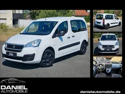 Weiß Gebraucht 2017 Peugeot Partner Tepee Active Van / Kleinbus | 7.199 € (Guter Preis)