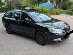 Schwarz Gebraucht 2009 Skoda Octavia Elegance Kombi | 3.490 € (Fairer Preis)