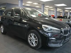 Schwarz (metallic) Gebraucht 2020 BMW 218 Active Tourer Advantage Van / Kleinbus | 21.480 € (Fairer Preis)