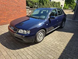 Blau Gebraucht 2002 Audi A3 Ambiente Kleinwagen | 1.899 € (Fairer Preis)