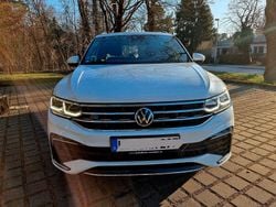 Weiß Gebraucht 2021 VW Tiguan R-line SUV | 33.400 € (Guter Preis)