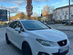 Weiß Gebraucht 2009 Seat Ibiza Limousine | 3.800 € (Teuer)