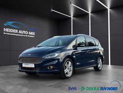 Blau Gebraucht 2018 Ford S-MAX Titanium Van / Kleinbus | 16.999 € (Etwas zu teuer)