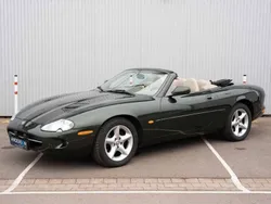 Grün Gebraucht 1997 Jaguar XK8 Cabrio | 29.790 €