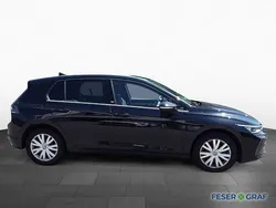 Mondsteingrau Gebraucht 2024 VW Golf VIII Edition Limousine | 30.940 € (Fairer Preis)