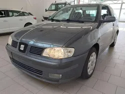 Delfin grau Gebraucht 2000 Seat Ibiza Kleinwagen | 1.301 € (Fairer Preis)