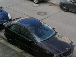 Schwarz Gebraucht 2003 BMW 318 Compact Kleinwagen | 2.000 €