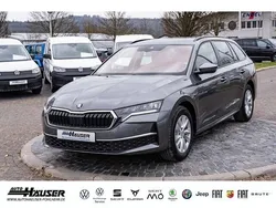 Graphitegrau metallic Gebraucht 2024 Skoda Octavia Selection Kombi | 29.485 € (Superpreis)