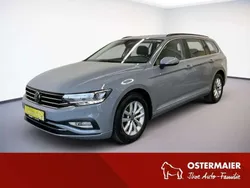 Grau Gebraucht 2022 VW Passat Business Kombi | 23.790 € (Fairer Preis)