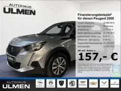 Grau Gebraucht 2022 Peugeot e-2008 Active SUV | 18.885 € (Superpreis)