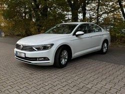 Weiß Gebraucht 2015 VW Passat Limousine | 14.800 € (Guter Preis)