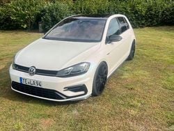 Weiß Gebraucht 2017 VW Golf VII R Limousine | 25.500 € (Etwas zu teuer)