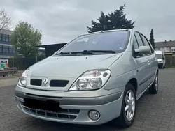 Silber Gebraucht 2003 Renault Scénic Van / Kleinbus | 2.499 €