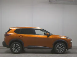 Grau Gebraucht 2024 Nissan X-Trail N-Connecta SUV | 26.980 €