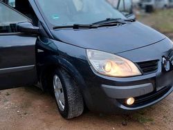 Schwarz Gebraucht 2007 Renault Scénic II Van / Kleinbus | 1.300 € (Fairer Preis)
