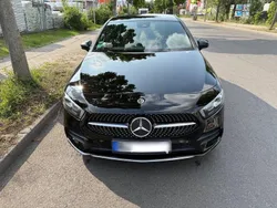 Schwarz Gebraucht 2020 Mercedes A200 AMG line Limousine | 22.999 € (Guter Preis)