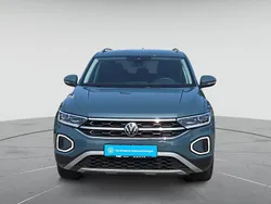 Petroleum blue metallic Gebraucht 2024 VW T-Roc Style SUV | 24.880 € (Fairer Preis)