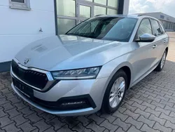 Silber Gebraucht 2020 Skoda Octavia Ambition Kombi | 15.490 € (Fairer Preis)