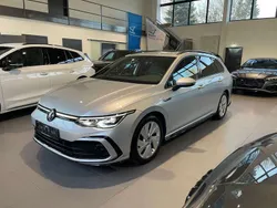 Reflexsilber metallic Gebraucht 2022 VW Golf VIII R-line Kombi | 22.999 € (Superpreis)