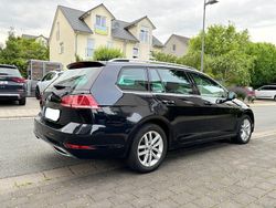 Schwarz Gebraucht 2017 VW Golf VII Kombi | 10.199 € (Fairer Preis)