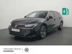 Grenadillschwarz Neu 2025 VW Passat Business Kombi | 63.480 €