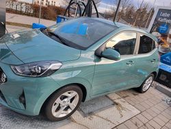Grün Gebraucht 2022 Hyundai i10 Kleinwagen | 11.000 €