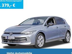 Oyster silver metallic Neu 2025 VW Golf Limousine | 44.801 €