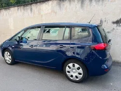 Blau Gebraucht 2015 Opel Zafira Tourer Selection Van / Kleinbus | 8.900 € (Fairer Preis)