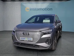 Grau Gebraucht 2022 Audi Q4 e-tron S-Line SUV | 29.699 € (Fairer Preis)