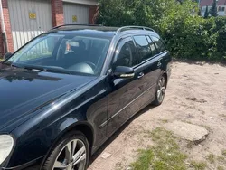 Schwarz Gebraucht 2007 Mercedes E220 Kombi | 2.000 €
