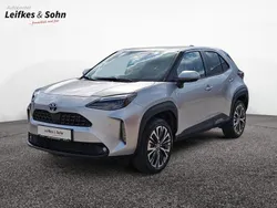 Silber Gebraucht 2022 Toyota Yaris Cross Elegant SUV | 25.490 € (Fairer Preis)