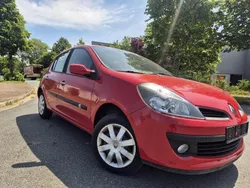 Rot Gebraucht 2007 Renault Clio II Kleinwagen | 3.990 €