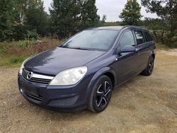 Grau Gebraucht 2007 Opel Astra Edition Kombi | 1.750 € (Fairer Preis)