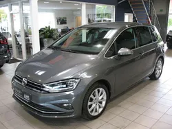 Grau Gebraucht 2020 VW Golf VIII Highline Limousine | 19.990 € (Fairer Preis)
