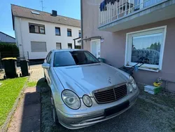 Silber Gebraucht 2005 Mercedes E240 Avantgarde Limousine | 6.400 € (Fairer Preis)