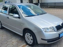 Silber Gebraucht 2004 Skoda Fabia Classic Kleinwagen | 999 € (Guter Preis)