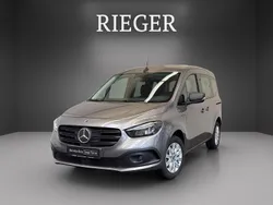 Grey metallic Gebraucht 2024 Mercedes eCitan Progressive Kombi | 23.339 €
