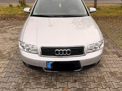 Silber Gebraucht 2001 Audi A4 Limousine | 3.400 € (Teuer)
