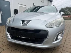 Silber Gebraucht 2011 Peugeot 308 Active Kombi | 2.950 € (Guter Preis)