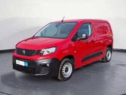 Rot Gebraucht 2021 Peugeot Partner Premium Van | 11.860 € (Guter Preis)