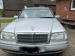 Silber Gebraucht 1994 Mercedes C220 Limousine | 3.500 €