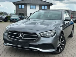 Grau Gebraucht 2020 Mercedes E300 Limousine | 28.441 € (Teuer)