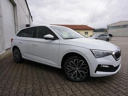 Moon weiß Neu 2025 Skoda Scala Style Kleinwagen | 22.895 € (Fairer Preis)