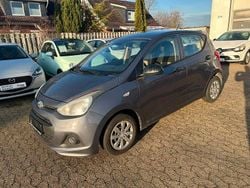 Grau Gebraucht 2015 Hyundai i10 Classic Kleinwagen | 6.350 € (Guter Preis)