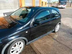 Schwarz Gebraucht 2005 Opel Corsa Kleinwagen | 650 € (Guter Preis)